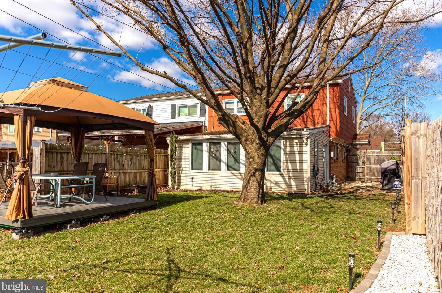 216 Columbia Ave, Reading PA  19605-2920 exterior