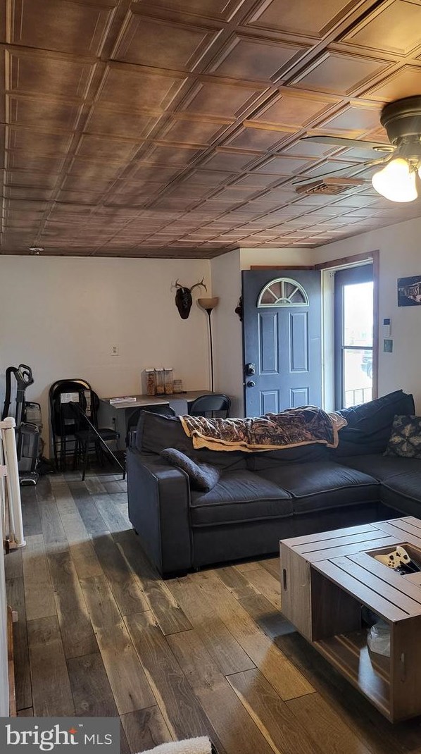 123 Fairmount Ave, Reading PA  19606-3610 exterior