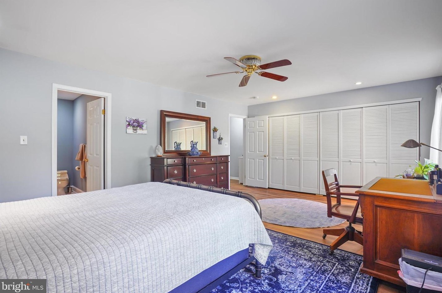 16 Muirfield Dr, Reading PA  19607-3349 exterior