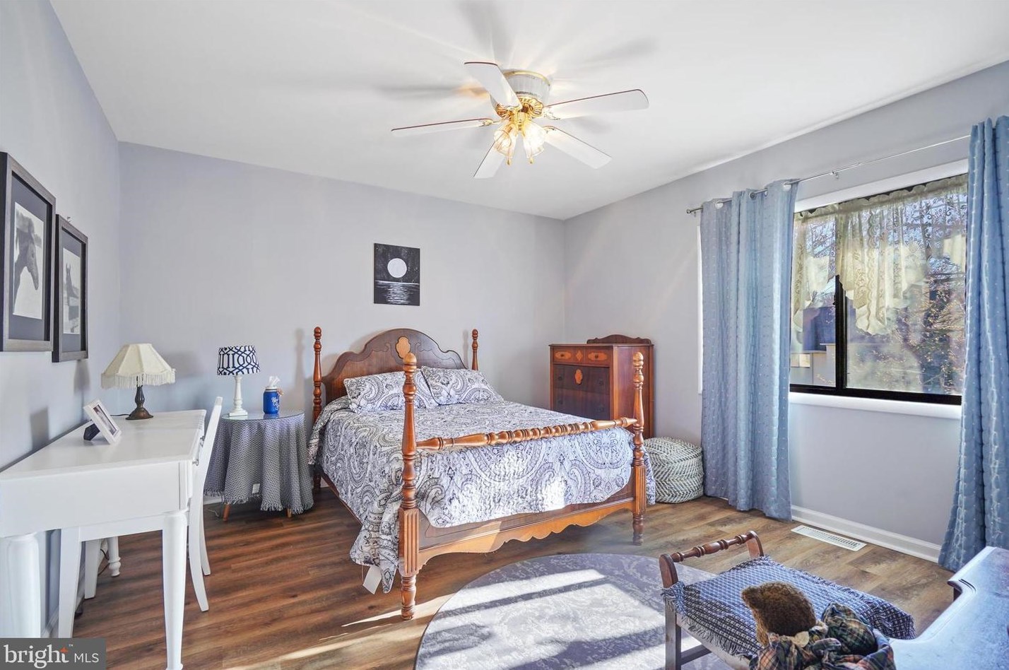 16 Muirfield Dr, Reading PA  19607-3349 exterior