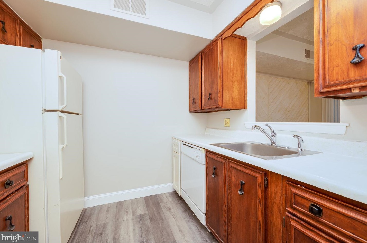 10 Nassau Ct, Reading PA  19607-1411 exterior