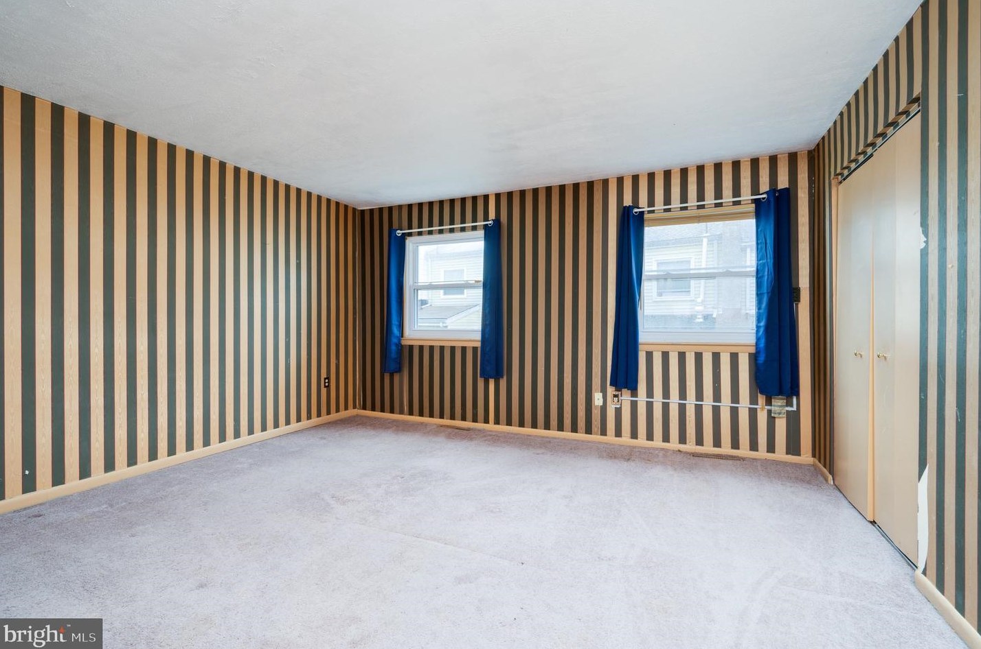 10 Nassau Ct, Reading PA  19607-1411 exterior