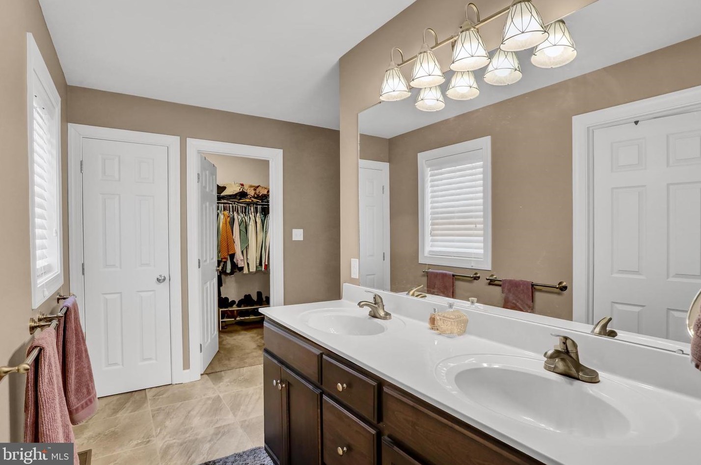 113 Edinboro Ln, Reading PA  19605-7015 exterior