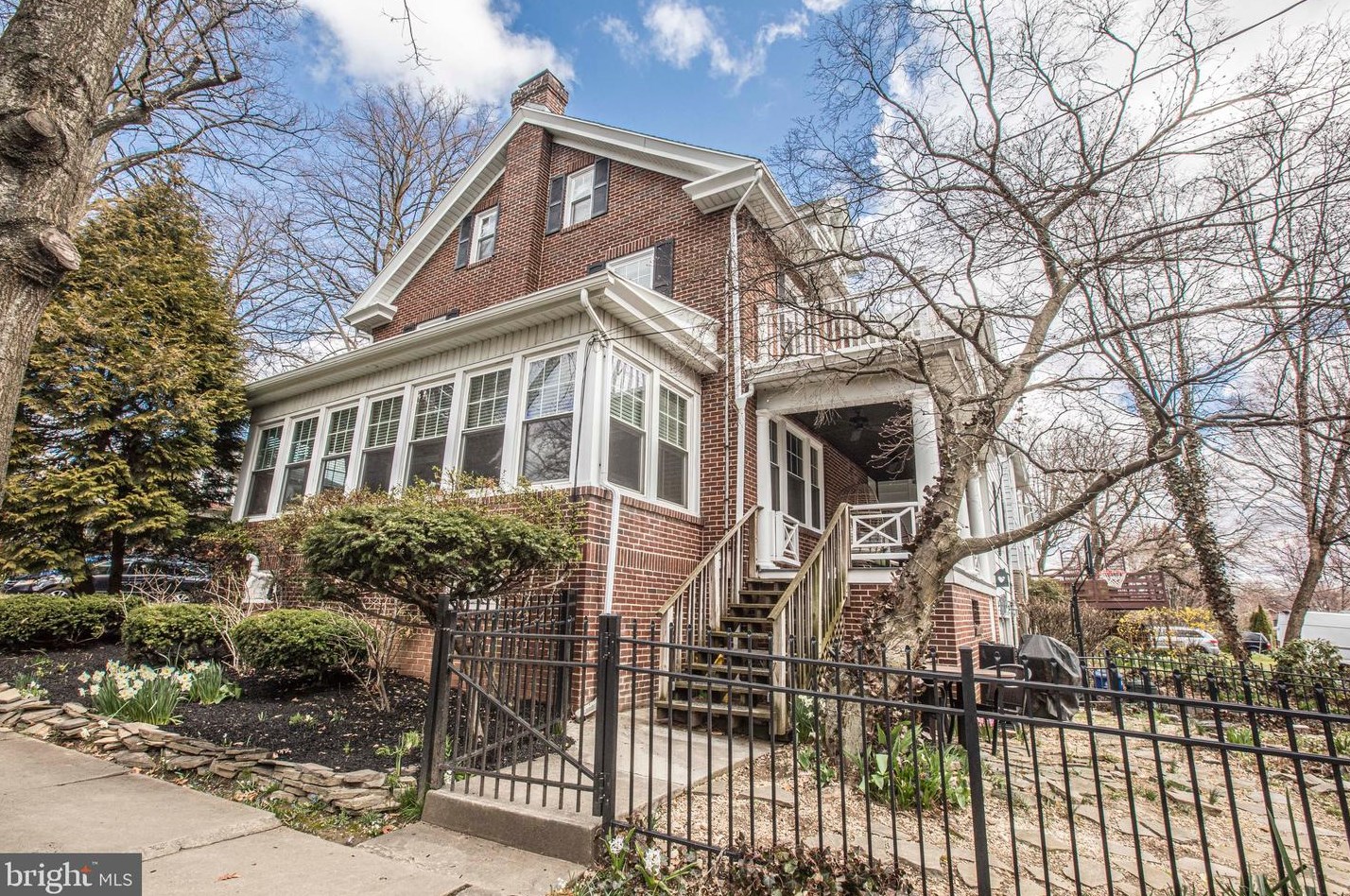 1548 Dauphin Ave, Reading PA  19610-2118 exterior