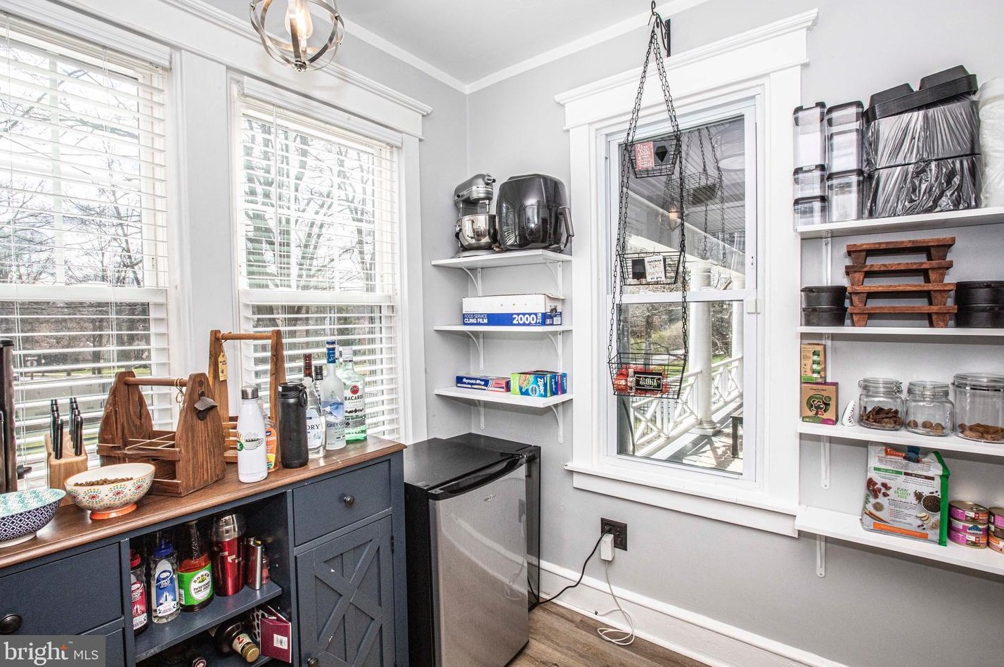 1548 Dauphin Ave, Reading PA  19610-2118 exterior