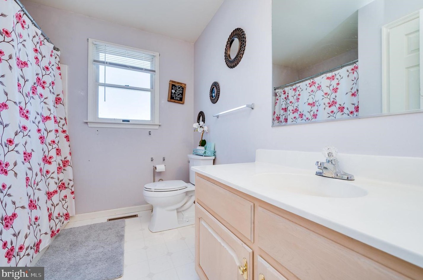 1061 Boeshore Cir, Reading PA  19605-1174 exterior