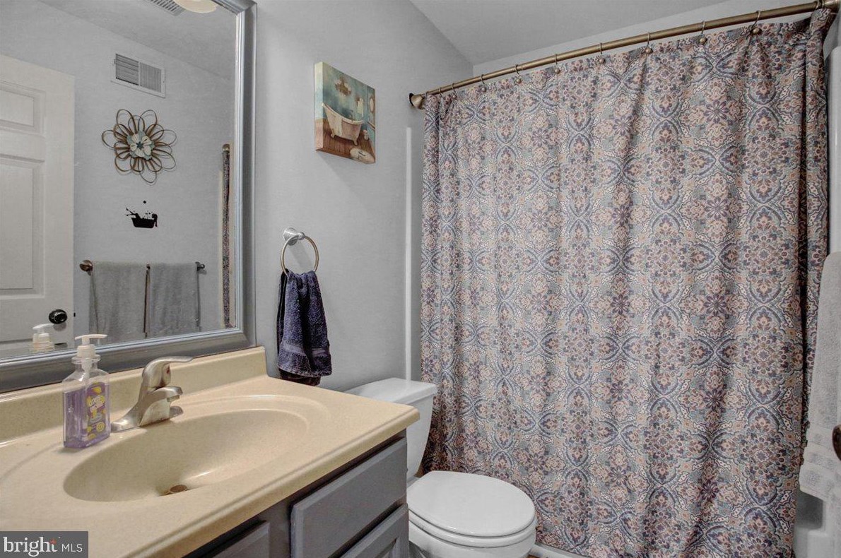 612 Frederick St, Reading PA  19608-1781 exterior