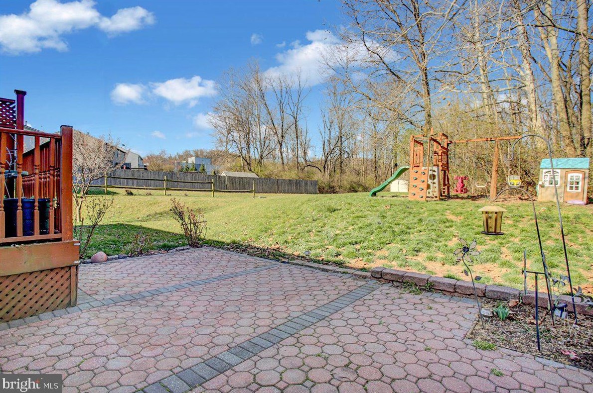 612 Frederick St, Reading PA  19608-1781 exterior