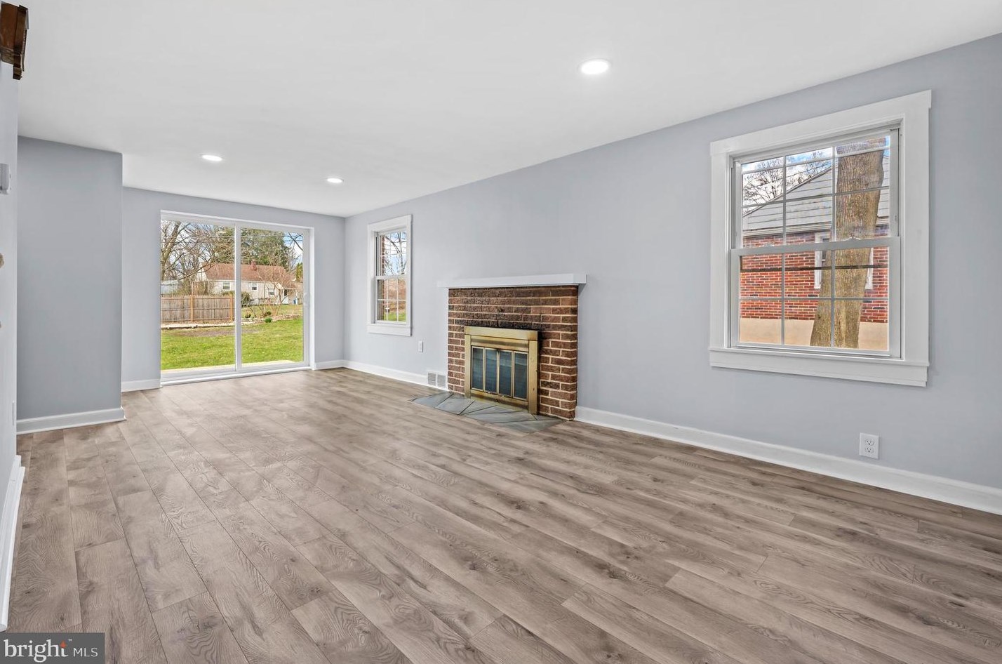 837 Acacia Ave, Reading PA  19605-1438 exterior