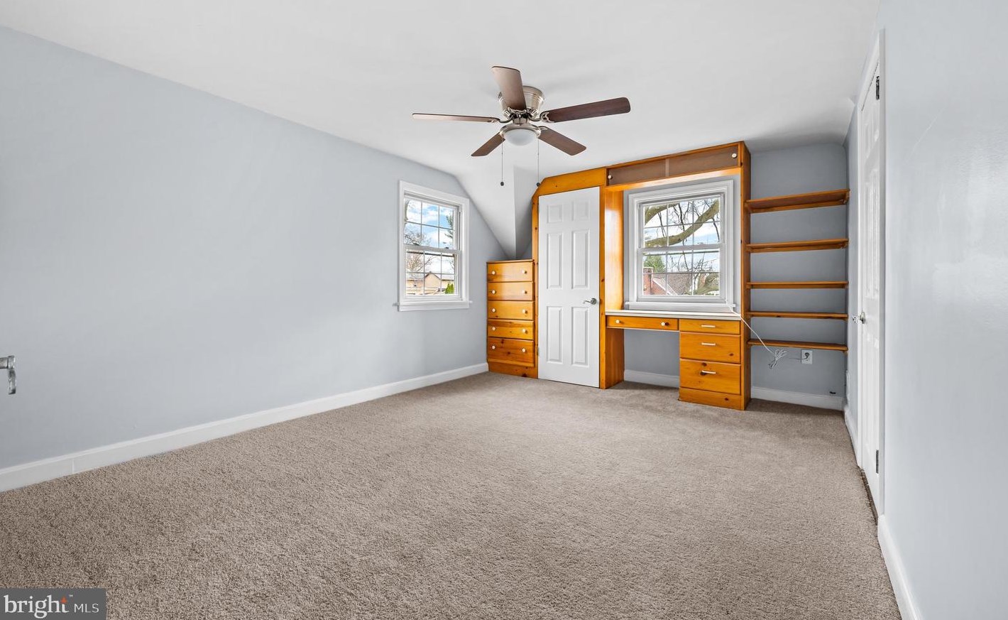 837 Acacia Ave, Reading PA  19605-1438 exterior