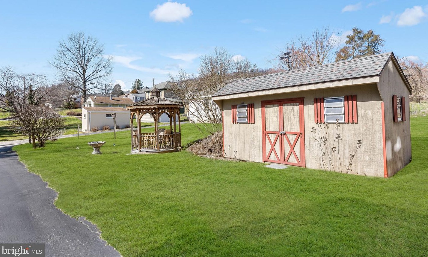 44 Walnut St, Reading PA  19607-1828 exterior