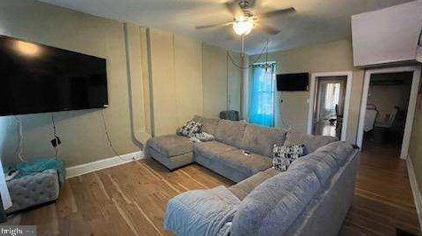 439 7th St, Reading PA  19602-2412 exterior