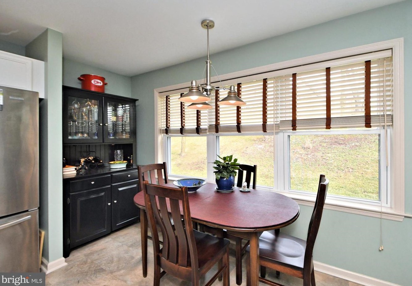 106 Balsam Dr, Douglassville PA  19518-1232 exterior