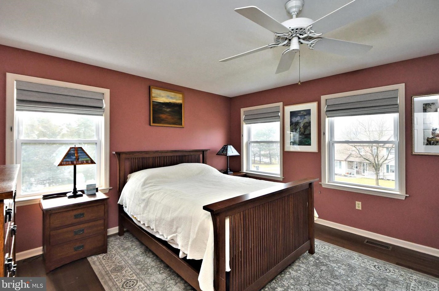 106 Balsam Dr, Douglassville PA  19518-1232 exterior