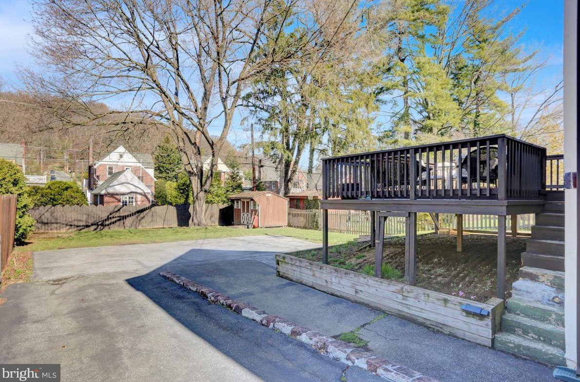 10 35th St, Reading PA  19606-2913 exterior