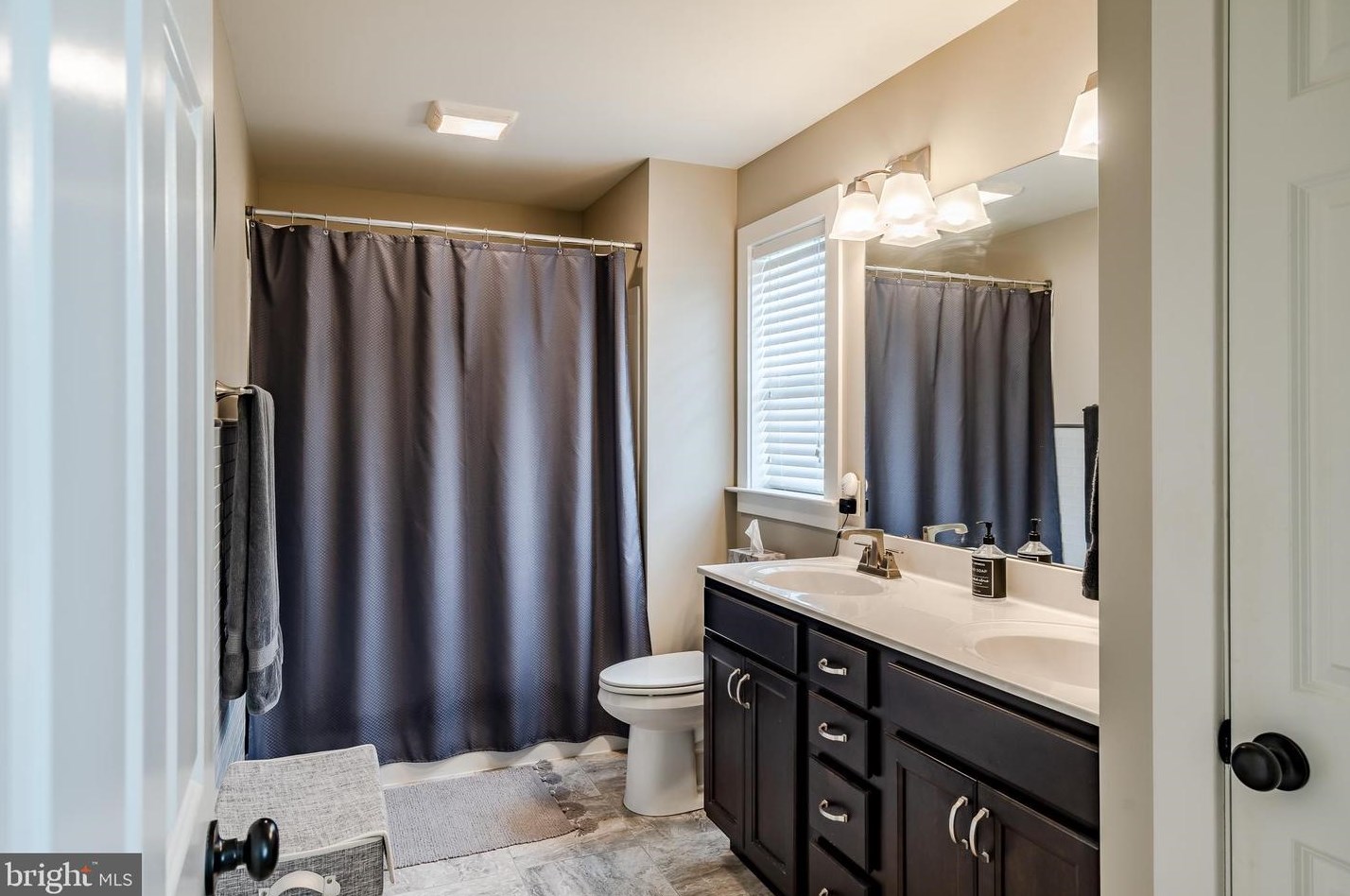 111 Pleasant View Dr, Douglassville PA  19518-9270 exterior