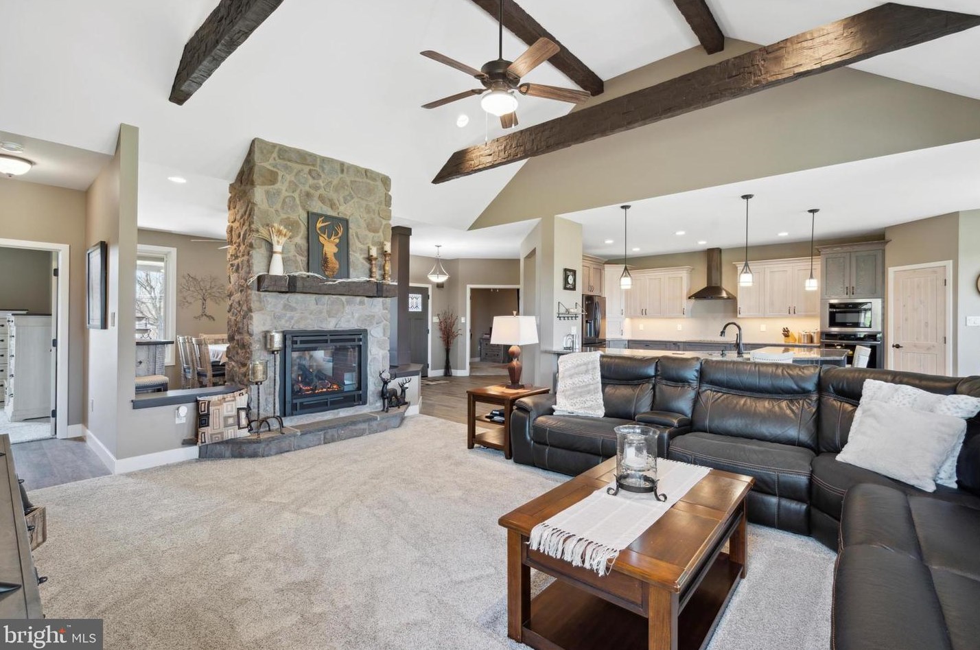 325 Skyline Dr, Reading PA  19606-8504 exterior