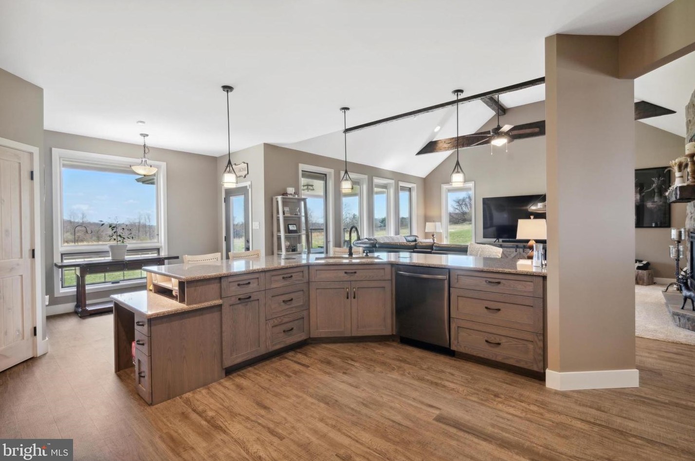 325 Skyline Dr, Reading PA  19606-8504 exterior