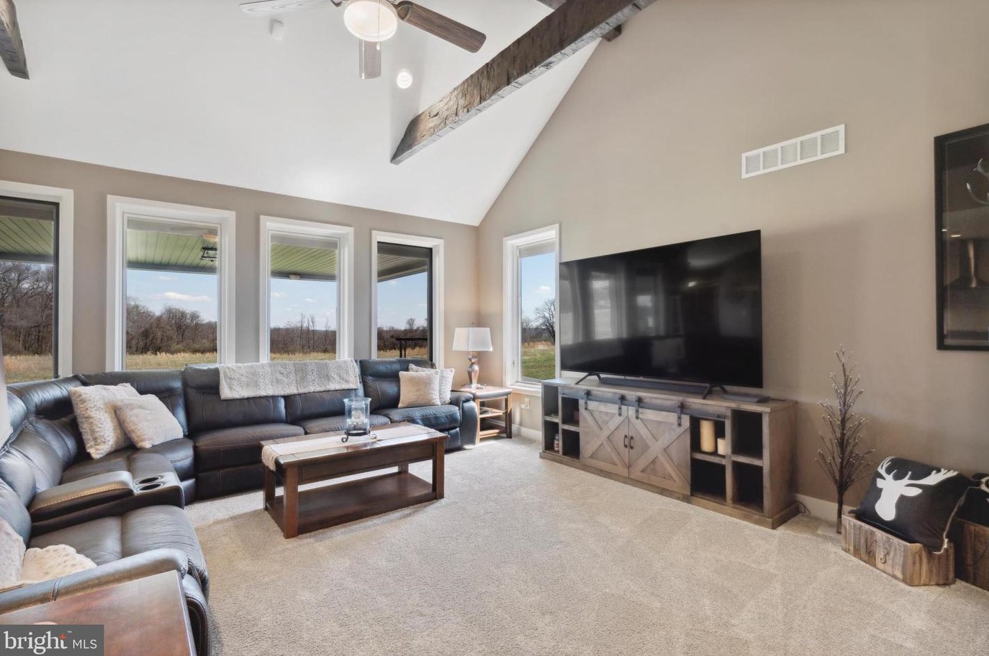 325 Skyline Dr, Reading PA  19606-8504 exterior