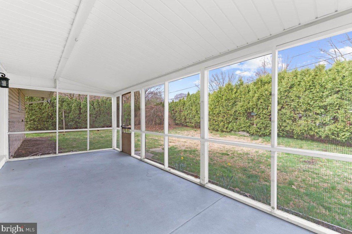 9 Larchwood Rd, Reading PA  19610-1917 exterior