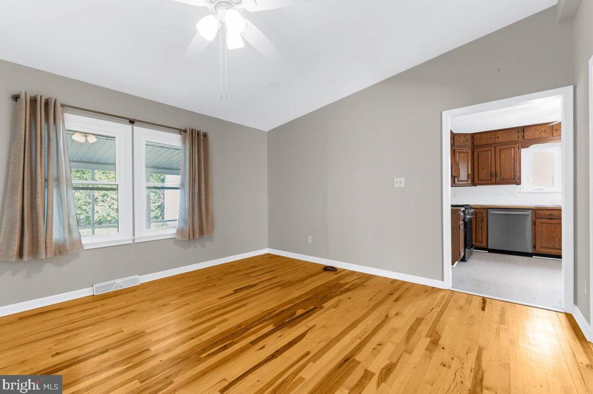 9 Larchwood Rd, Reading PA  19610-1917 exterior