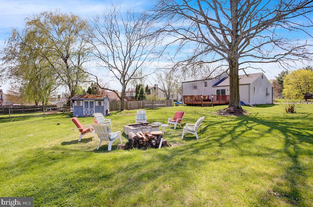 4 Surrey Ct, Basket PA  19547-9723 exterior