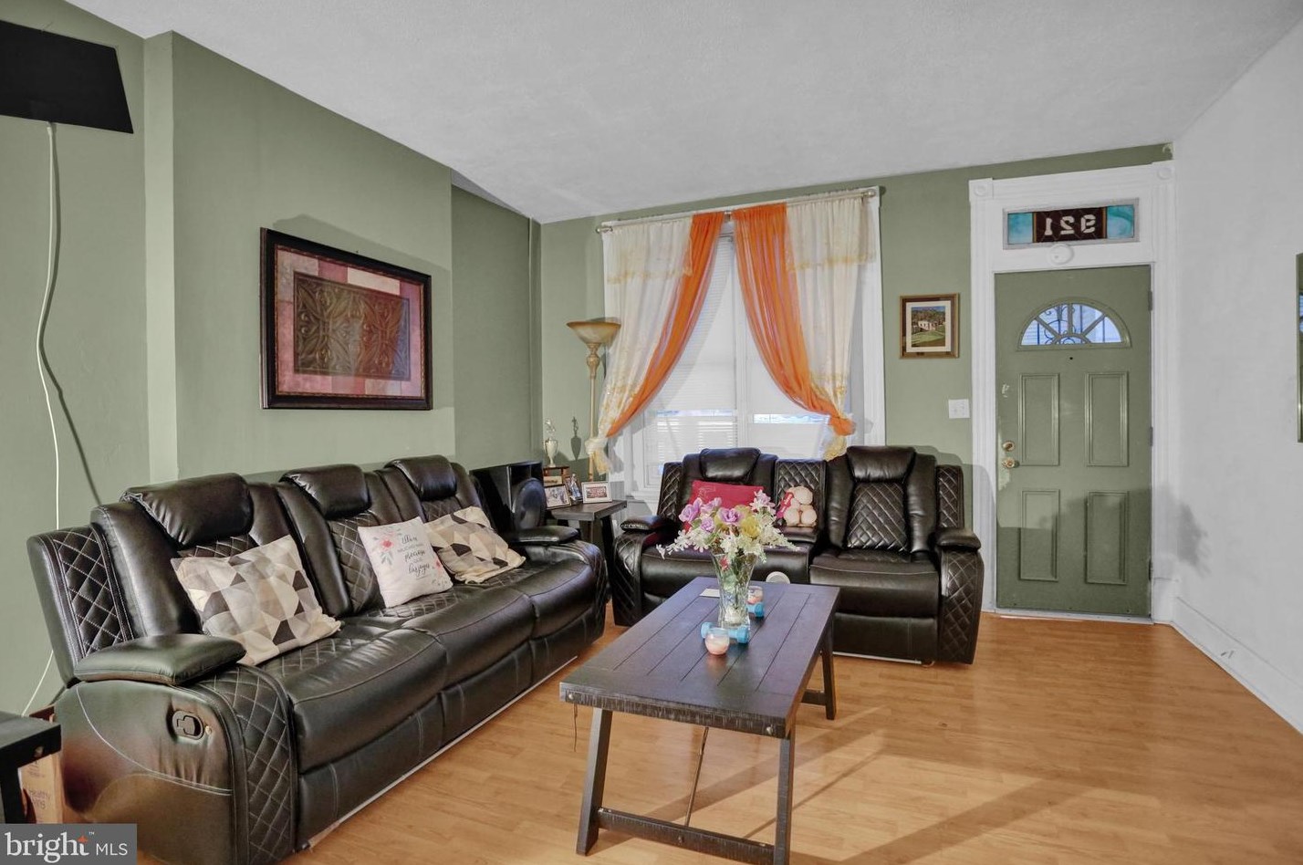 921 12th St, Reading PA  19604-2318 exterior