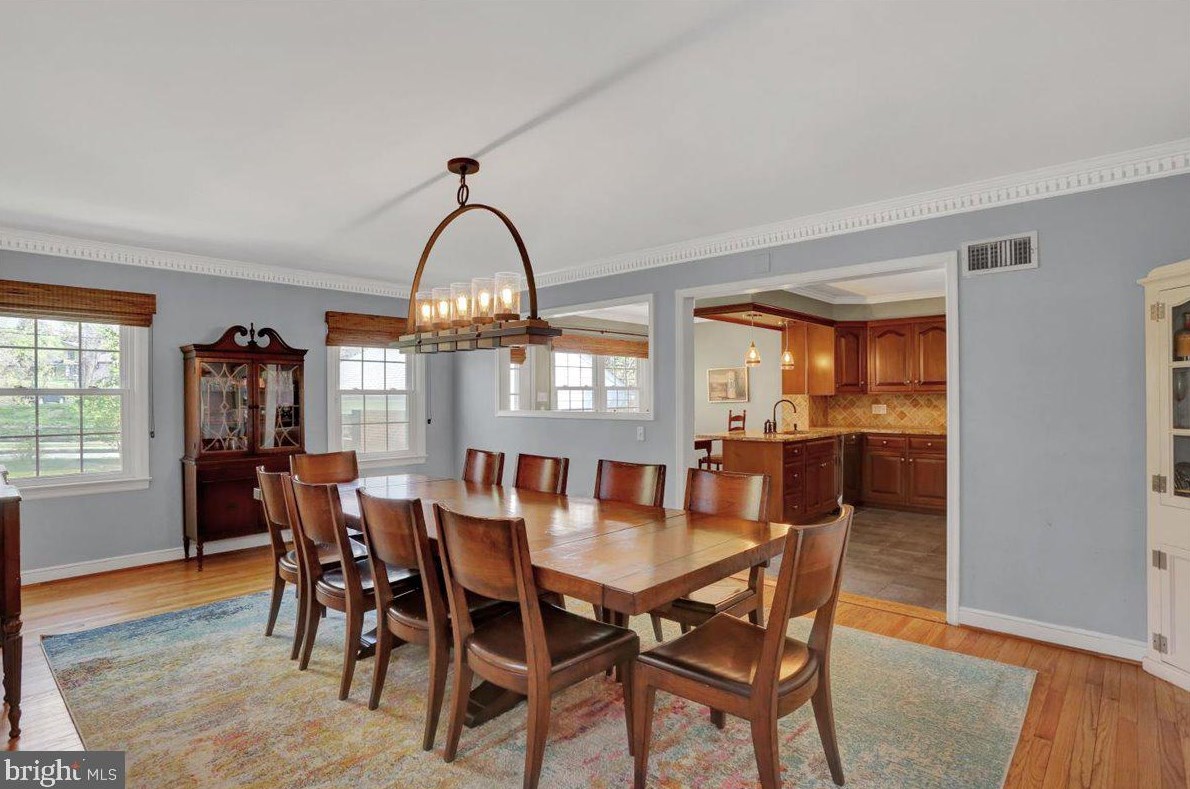 705 Wyomissing Blvd, Reading PA  19610-2269 exterior