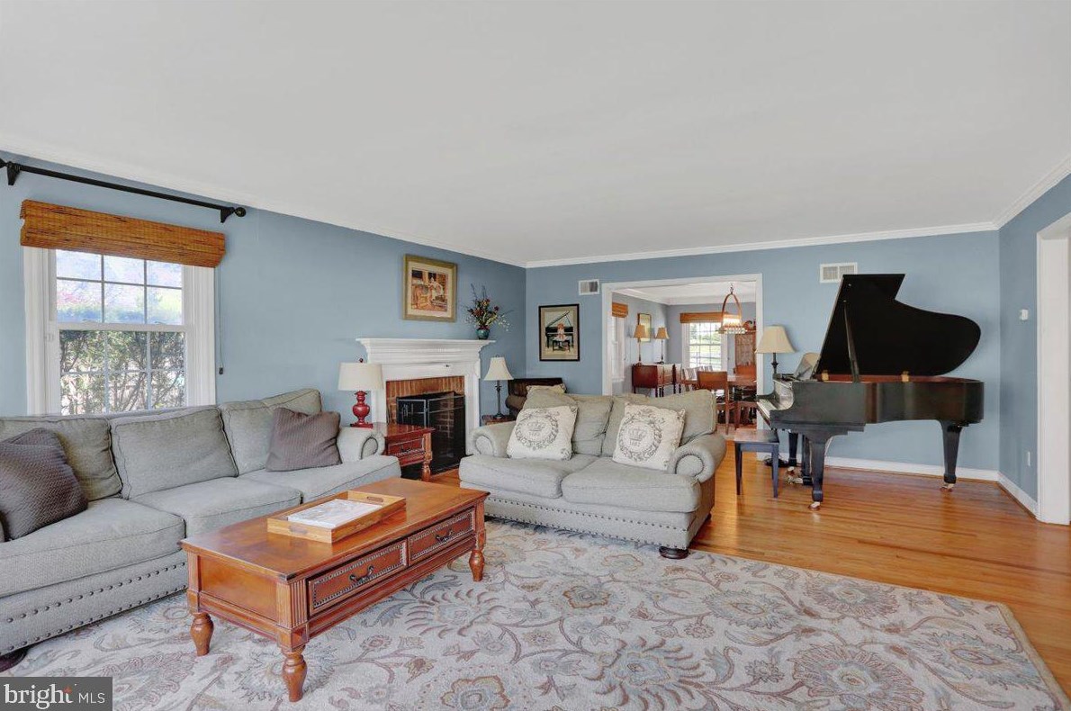 705 Wyomissing Blvd, Reading PA  19610-2269 exterior