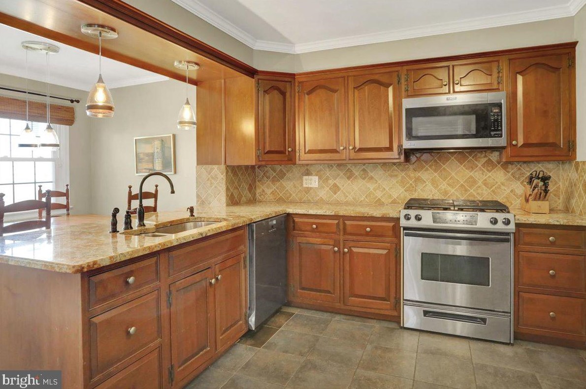 705 Wyomissing Blvd, Reading PA  19610-2269 exterior