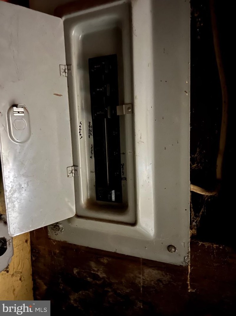 1661 Cotton St, Reading PA  19606-2513 exterior