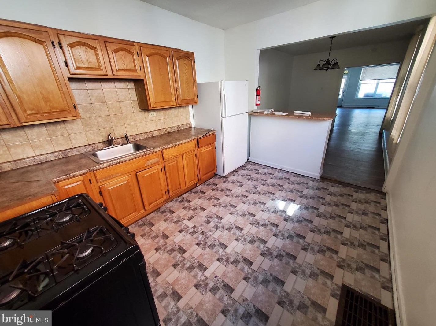 329 Hoskins Pl, Reading PA  19602-2217 exterior