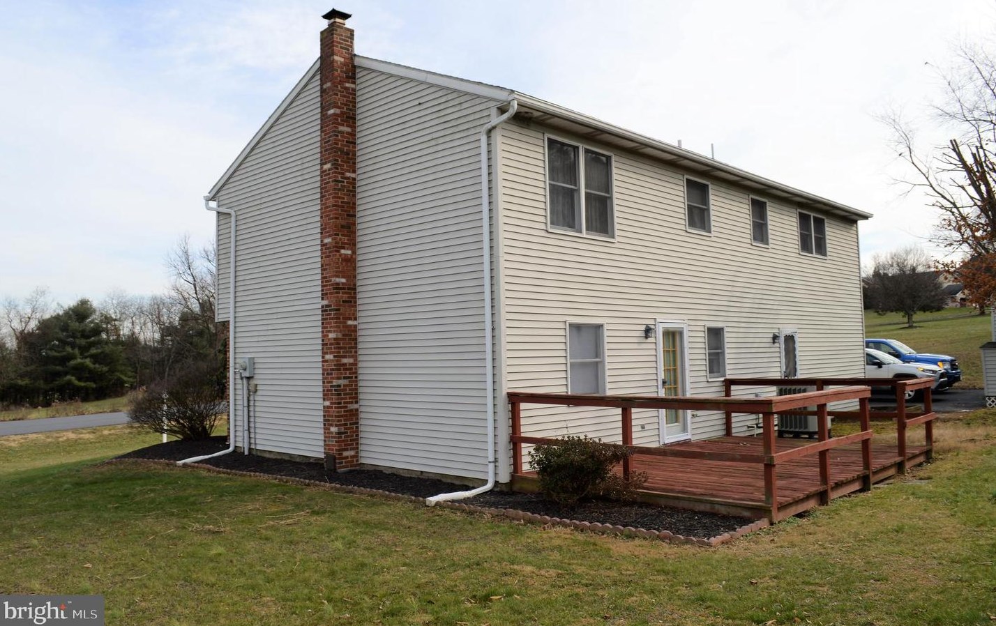 235 Forest View Dr, Greenwich PA  19530-9036 exterior