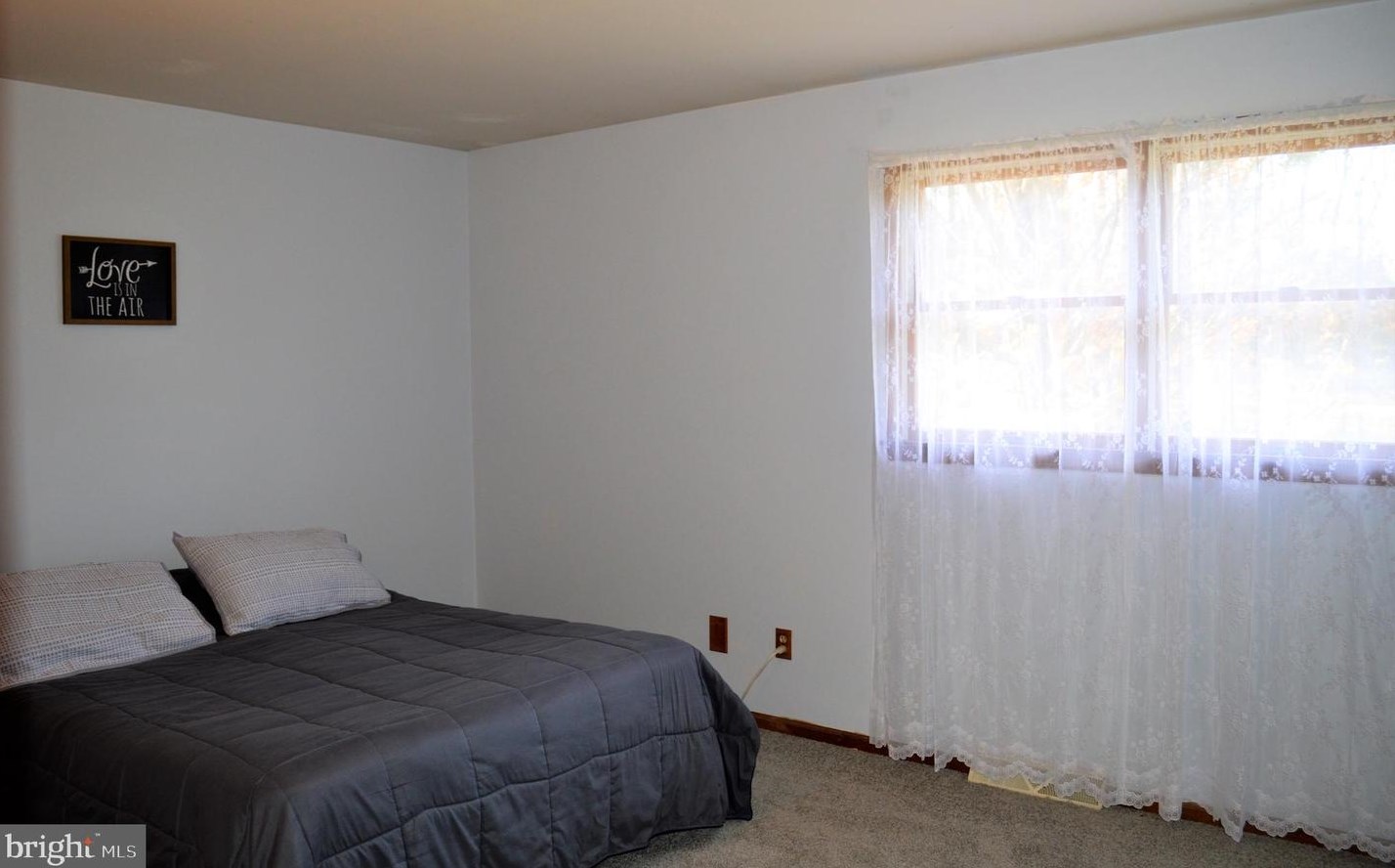 235 Forest View Dr, Greenwich PA  19530-9036 exterior