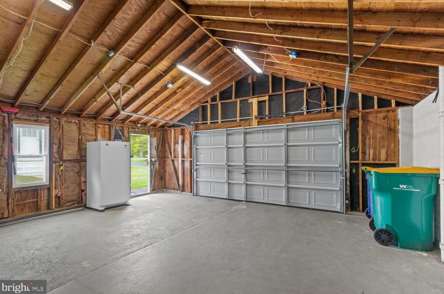 552 Mohns Hill Rd, Reading PA  19608-9038 exterior