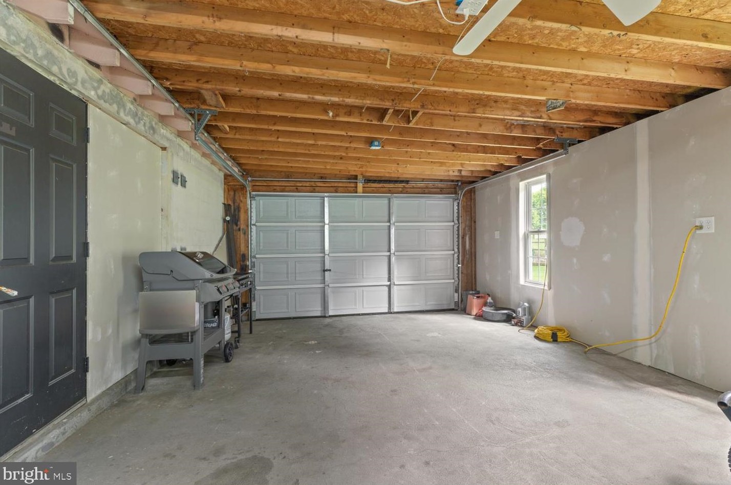 552 Mohns Hill Rd, Reading PA  19608-9038 exterior