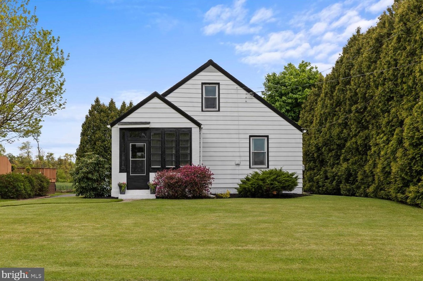 552 Mohns Hill Rd, Reading PA  19608-9038 exterior