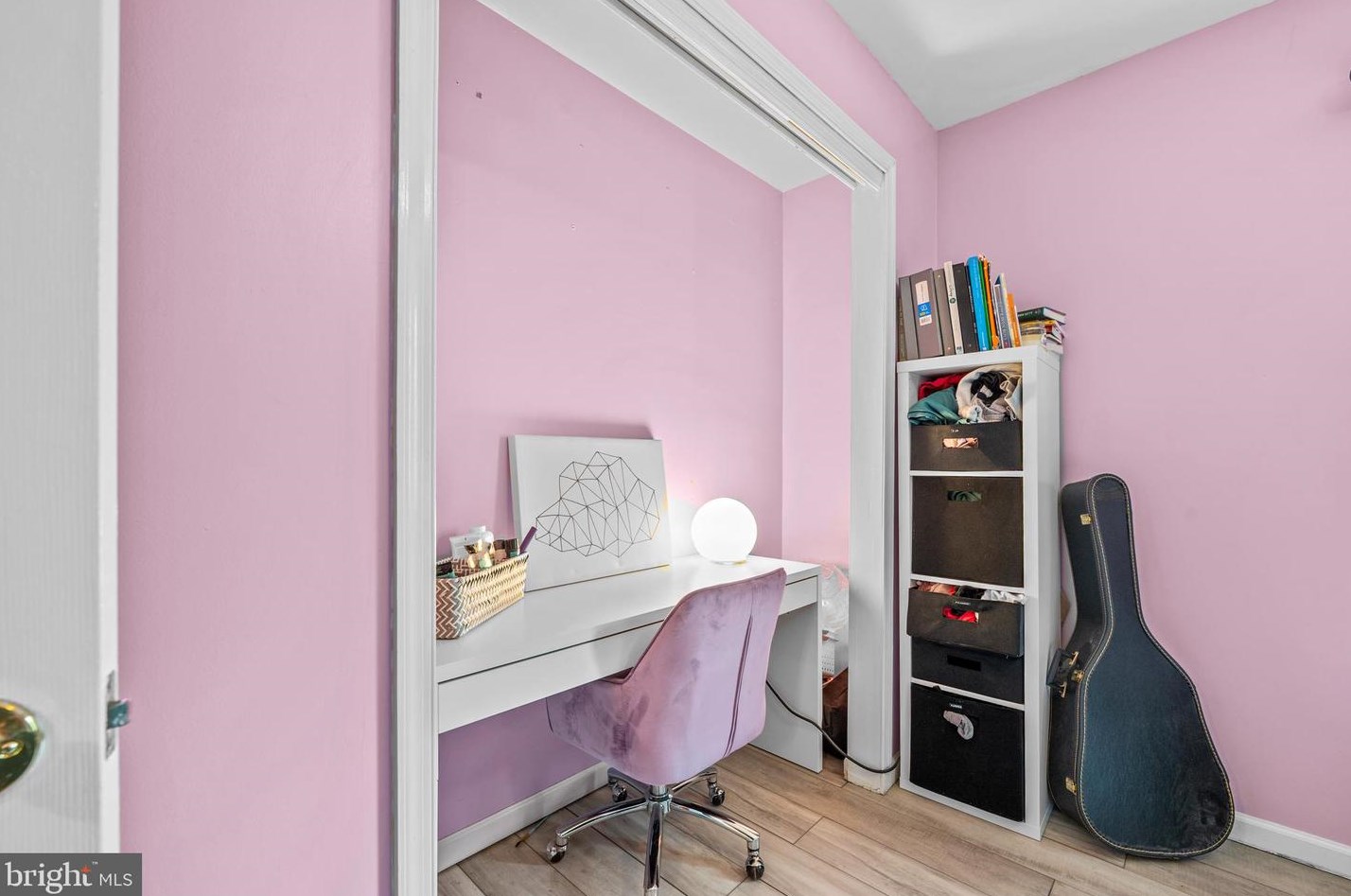 704 Meadowcrest Ln, Douglassville PA  19518-9242 exterior