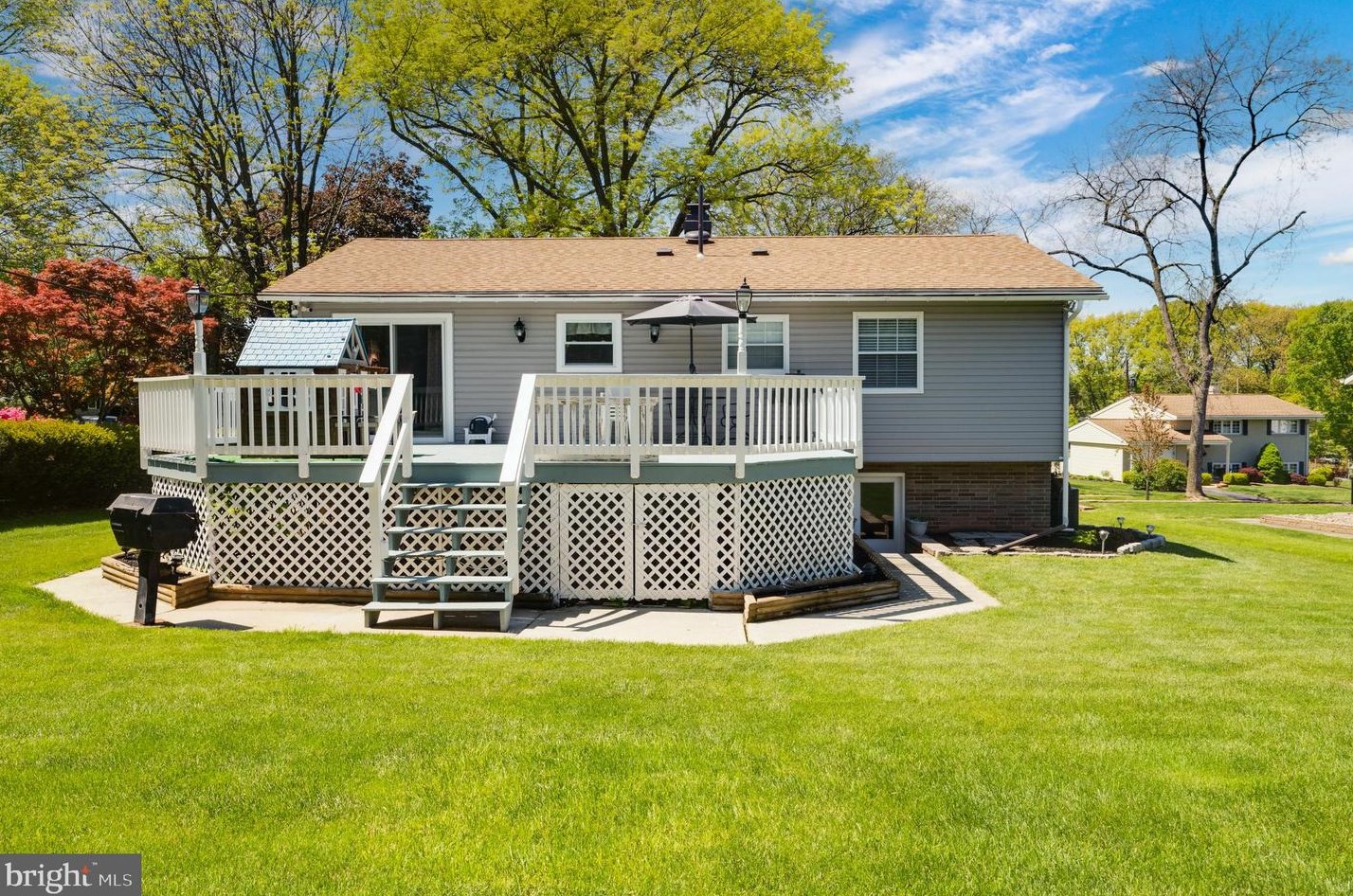 10 Cherrywood Rd, Reading PA  19610-1912 exterior