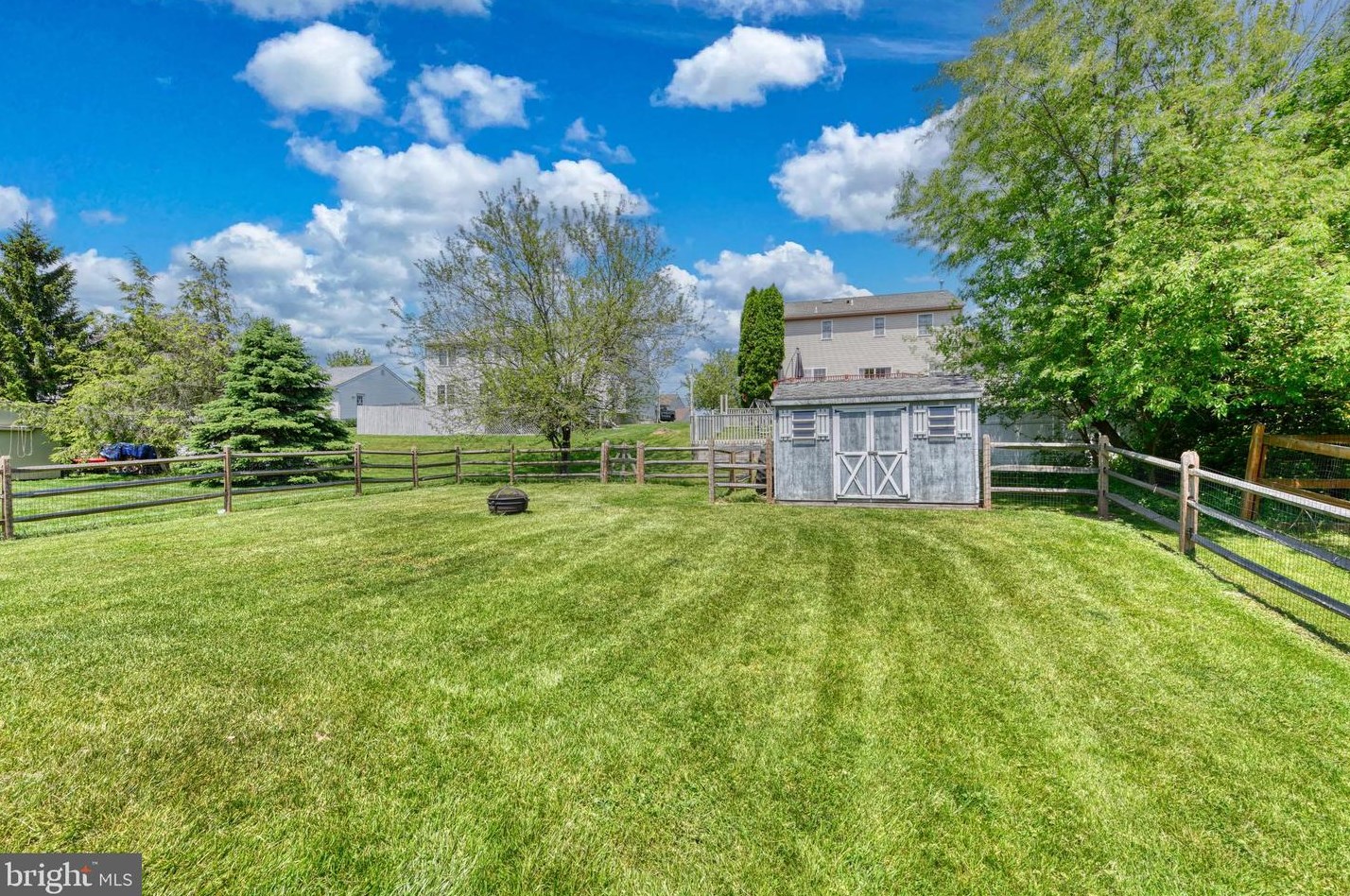 4657 Pheasant Run, Reading PA  19606-3351 exterior