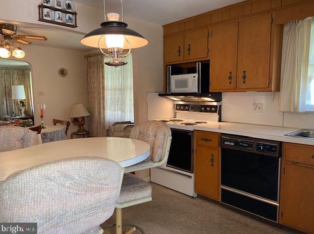 938 Whitner Rd, Reading PA  19605-1051 exterior