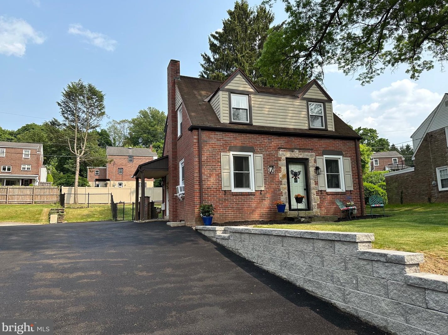 7 Beechwood Dr, Reading PA  19606-3133 exterior