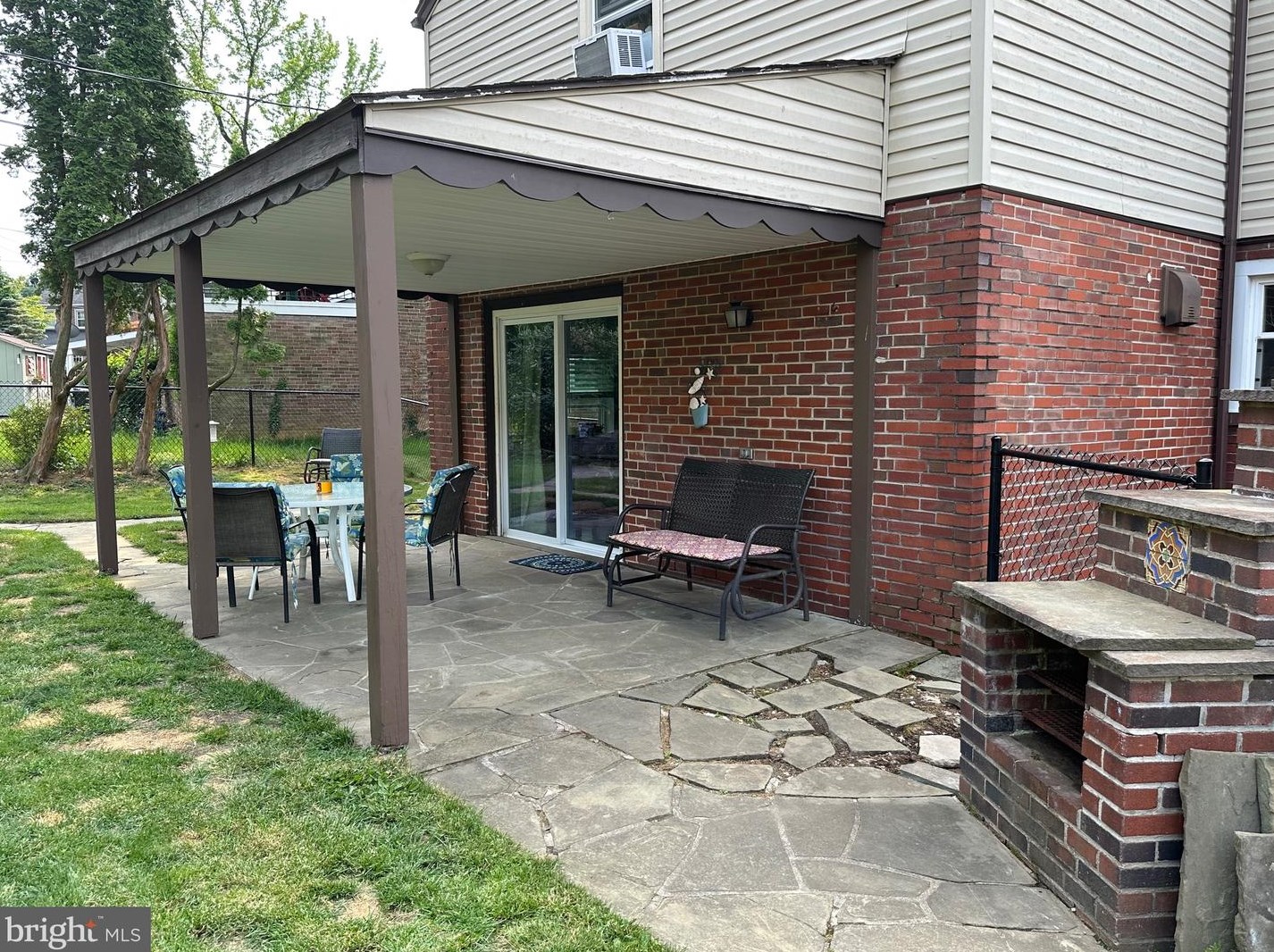 7 Beechwood Dr, Reading PA  19606-3133 exterior