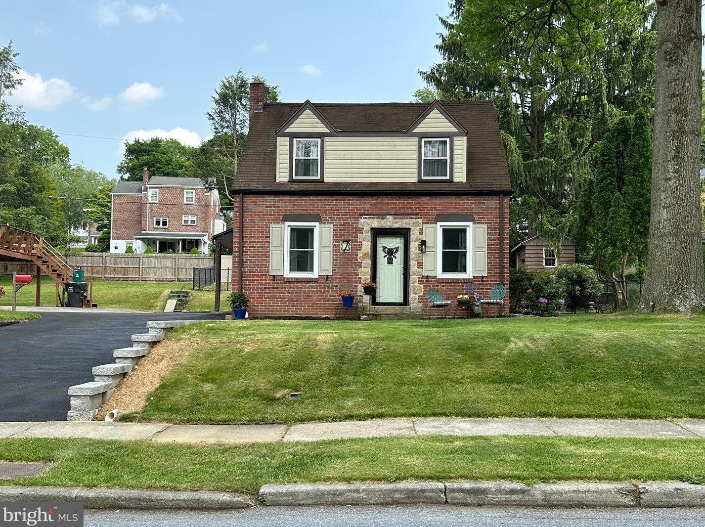 7 Beechwood Dr, Reading PA  19606-3133 exterior