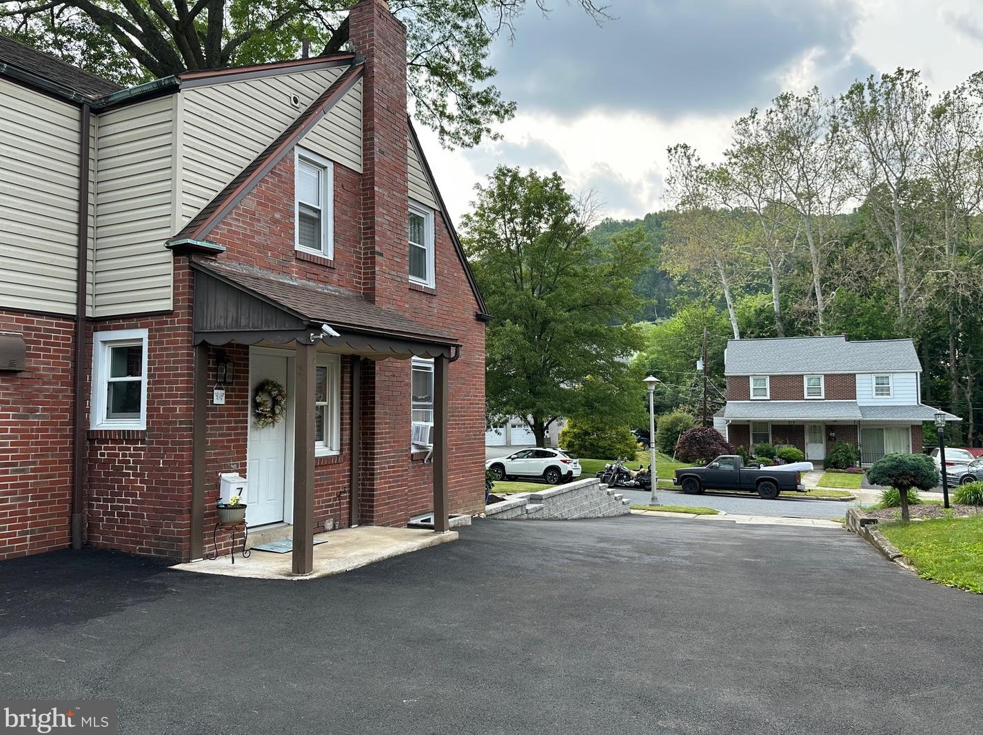 7 Beechwood Dr, Reading PA  19606-3133 exterior