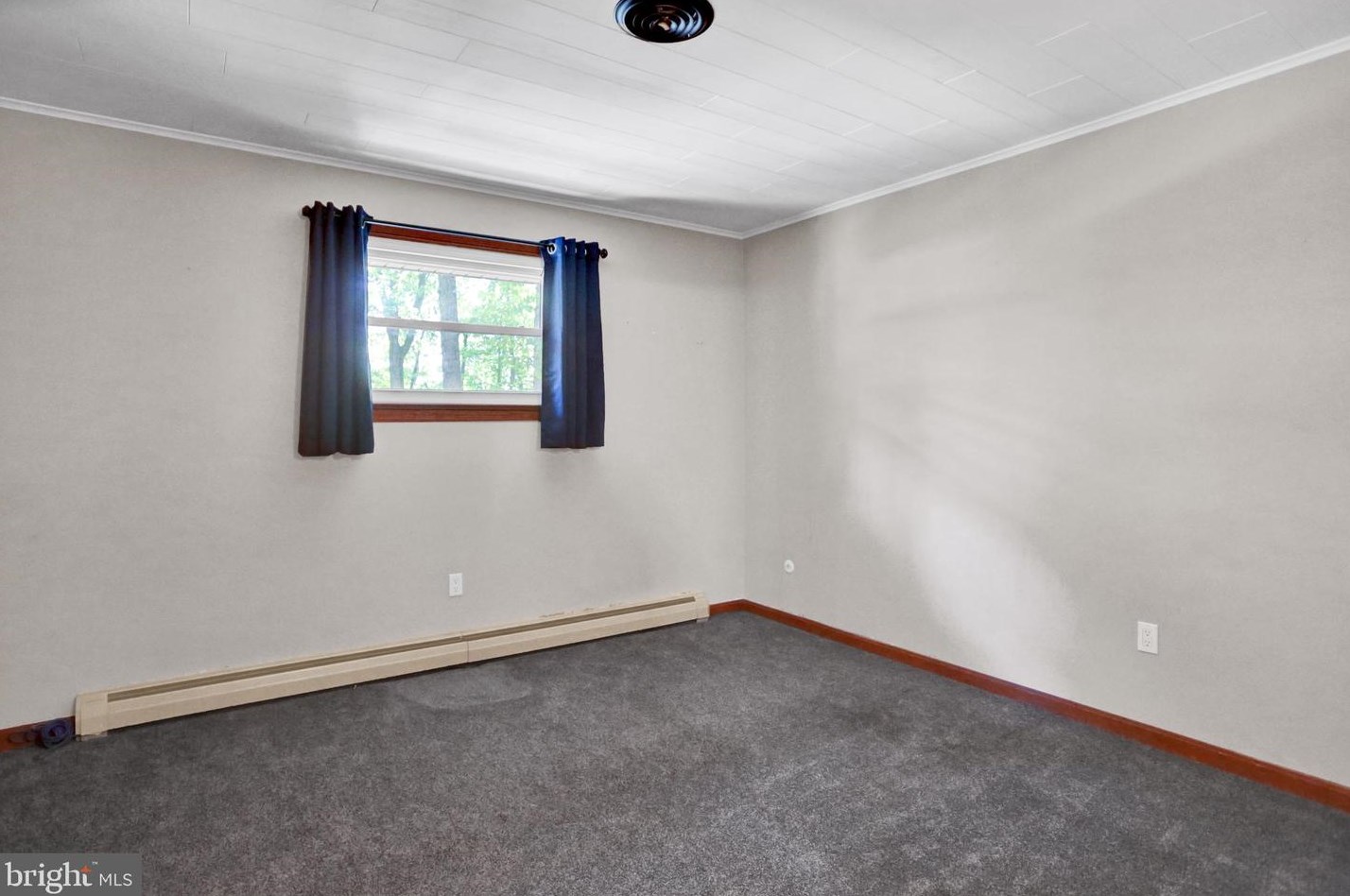 2573 Welsh Rd, Hummels Store PA 19540-8817 exterior