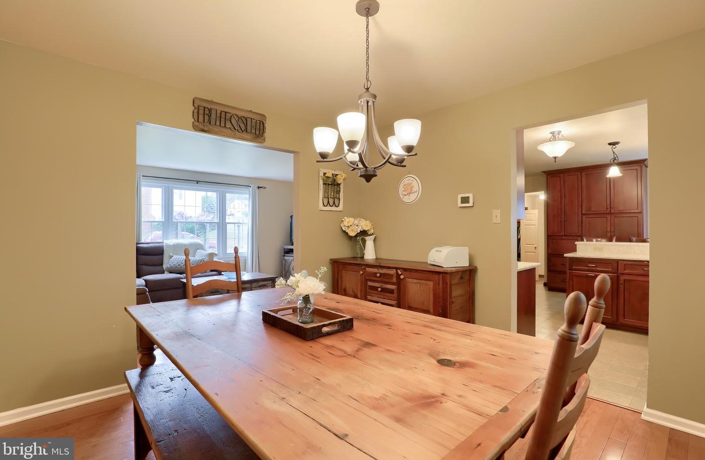 301 Ivy Ln, Douglassville PA  19518-1134 exterior