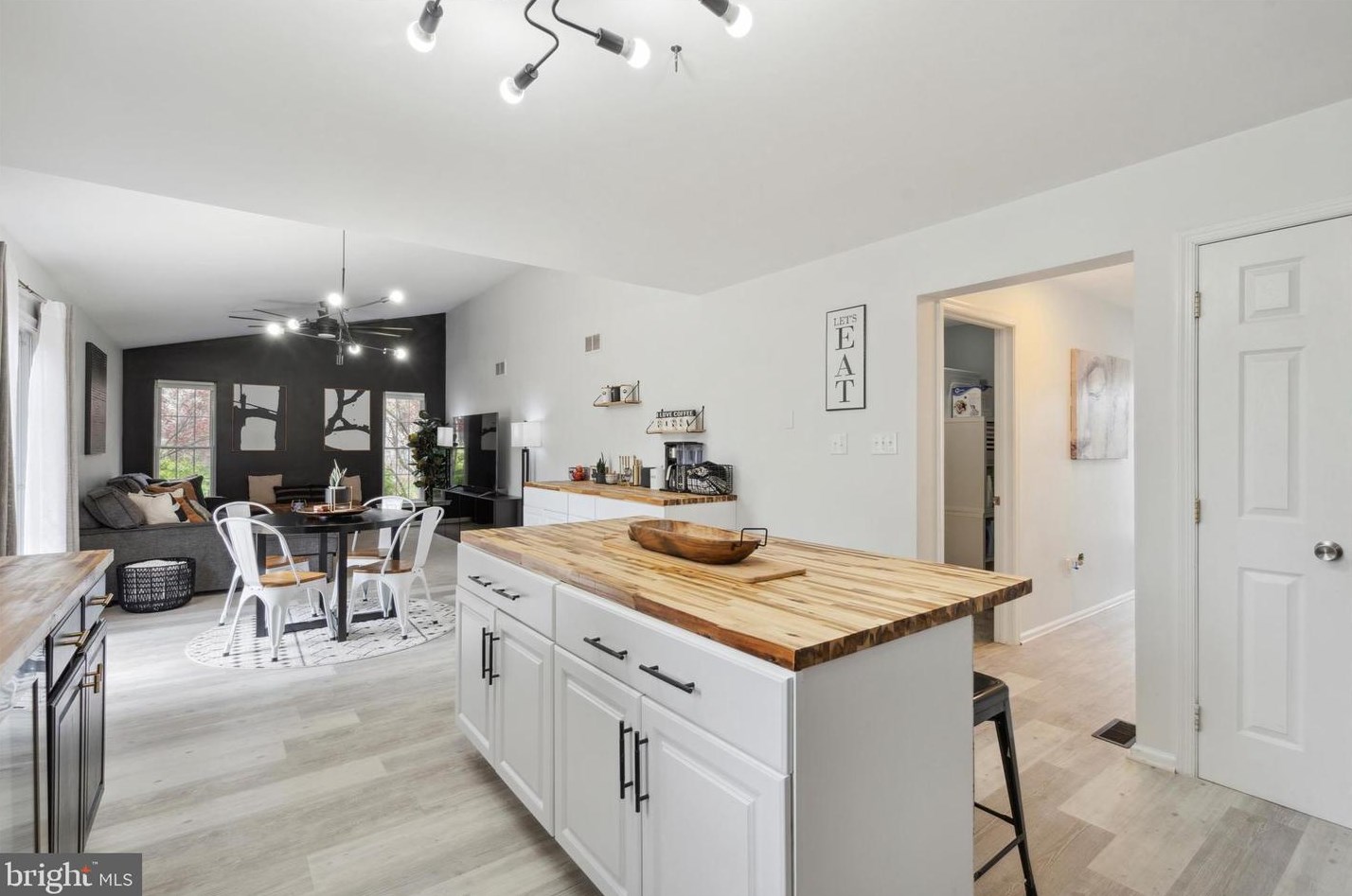 322 Morlatton Rd, Douglassville PA  19518-8772 exterior