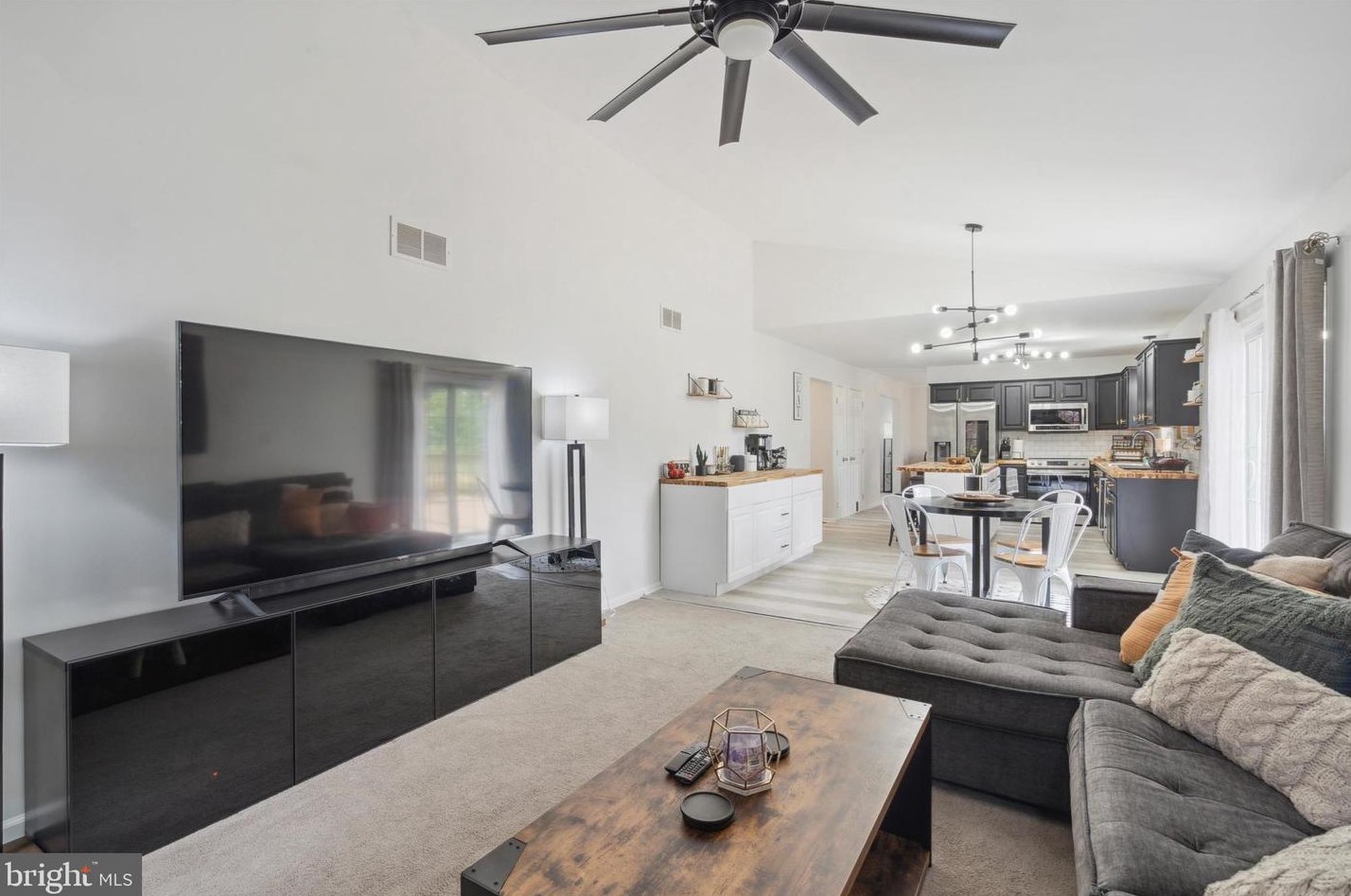 322 Morlatton Rd, Douglassville PA  19518-8772 exterior