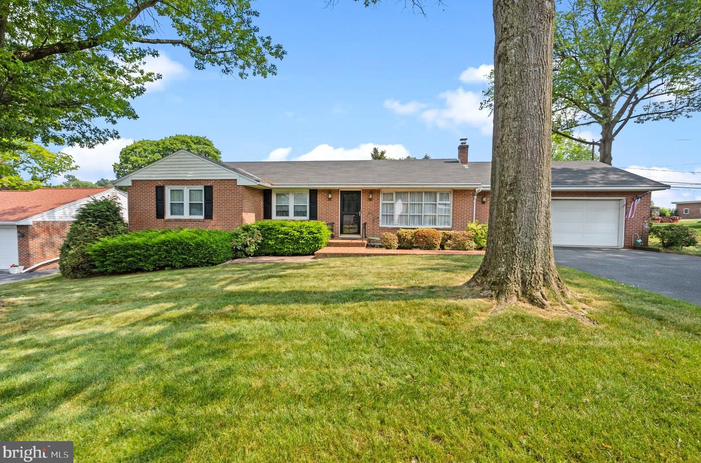 838 Whitner Rd, Reading PA  19605-1049 exterior